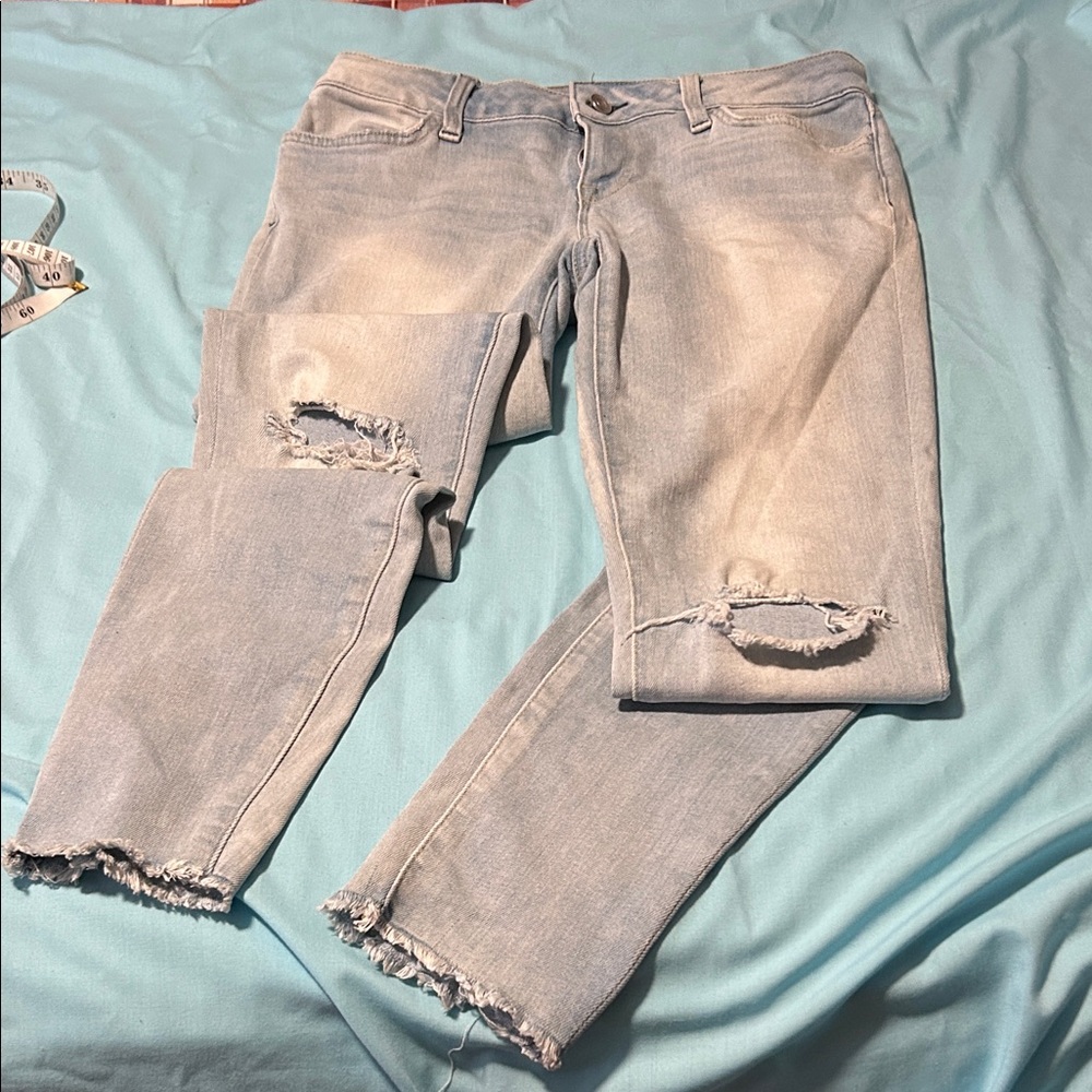 Tommy Hilfiger Light Blue Distressed Jeans size 4
